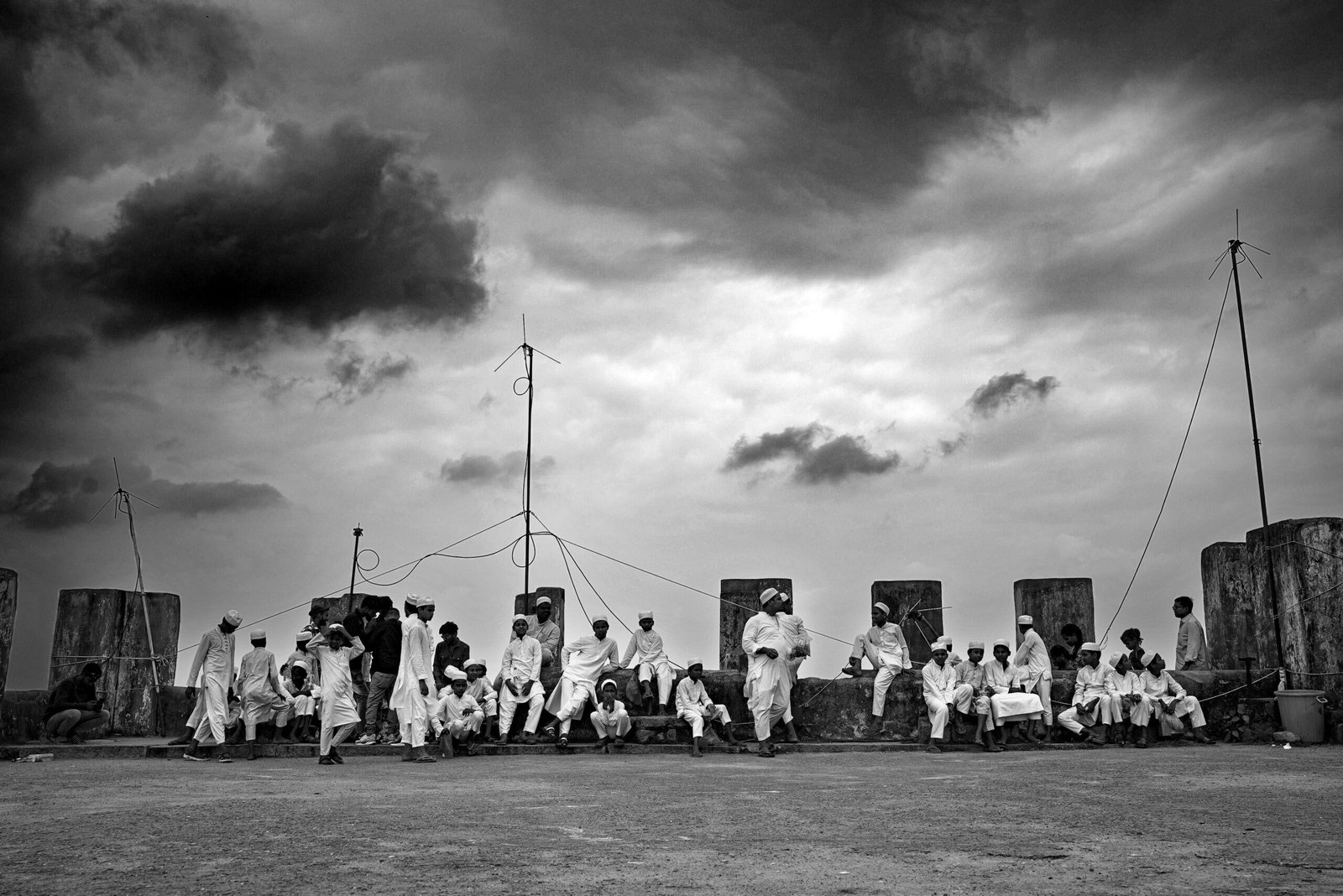 Gathering Before the Storm – Jumma at Golconda Fort